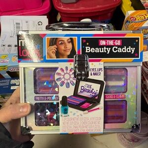 Nwt True Beauty On-The-Go Beauty Caddy